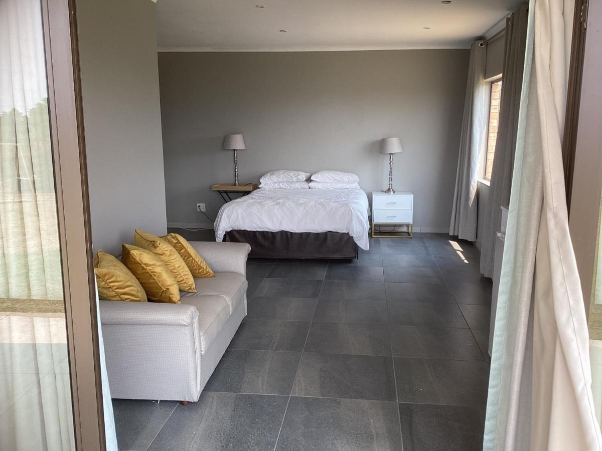 Oranjeville The Vaal Guesthouse מראה חיצוני תמונה